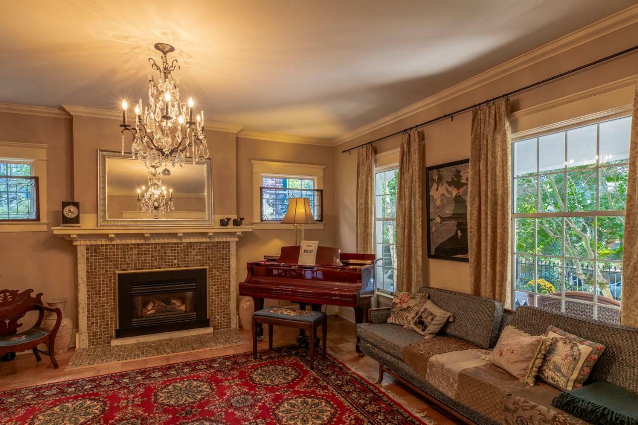 Mozart Guest House Seattle Bed And Breakfast Εξωτερικό φωτογραφία